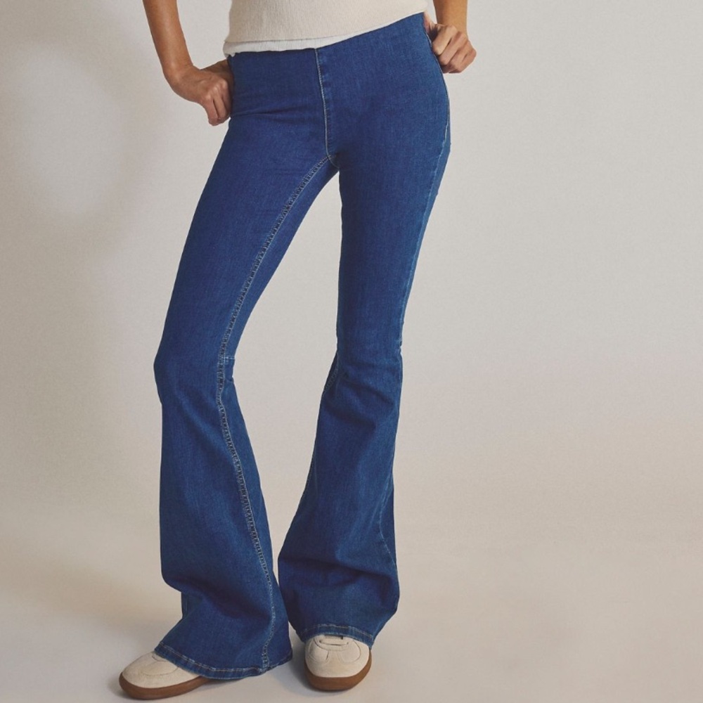 We The Free Penny Pull-On Flare Jeans Size 27 Free People